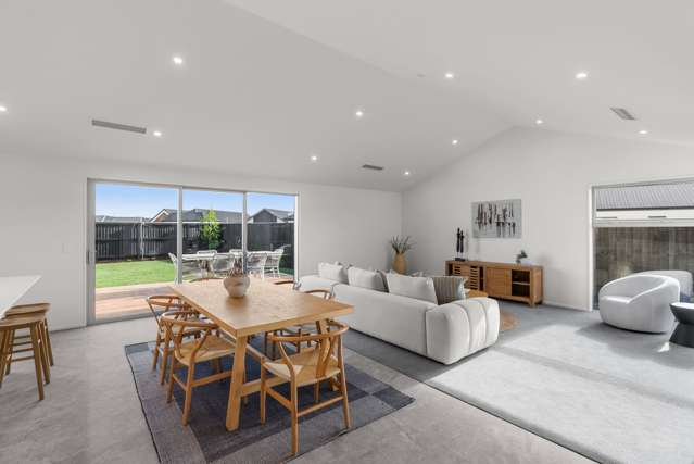 64 Whitehorn Drive Lincoln_1