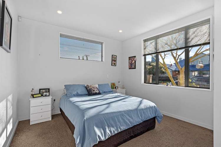 1/8 Evatt Street Bryndwr_8