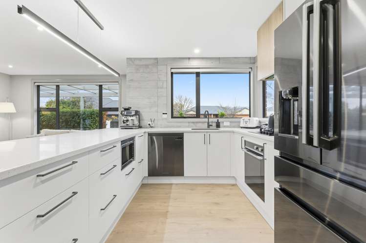 16 Fenty Place_3