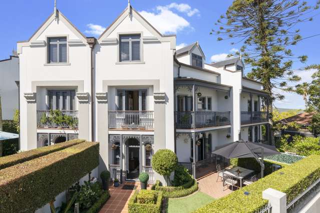 2/177 Hurstmere Road Takapuna_2