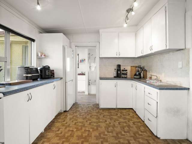 12 Kirkland Street Green Island_3