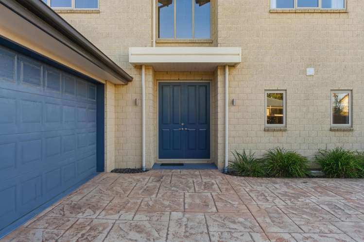 25 Applefield Court Northwood_33