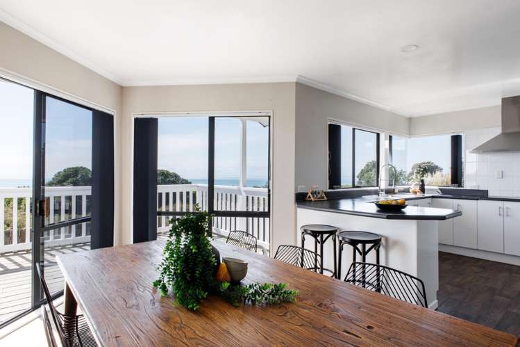 4 Commodores Close Coastlands_6