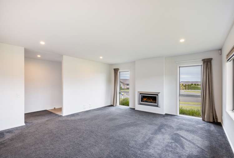 8 The Pheasant Tail Nukuhau_2