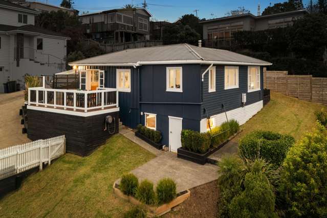 SEASIDE CHARM MEETS MODERN COASTAL LIVING!