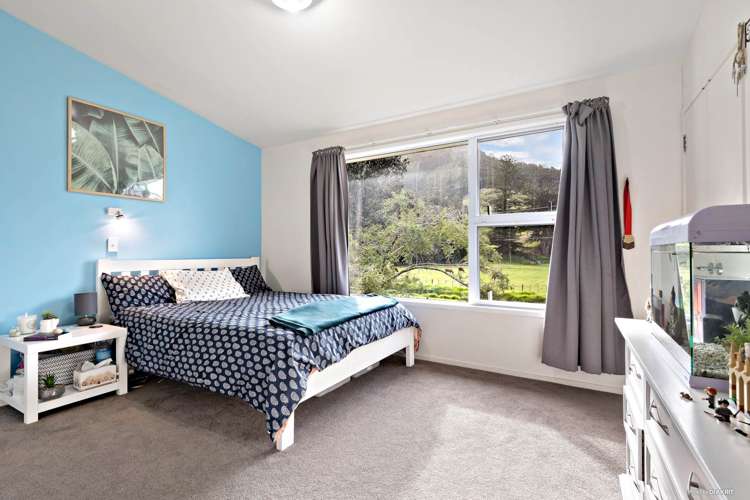 6 Whatipu Road Huia_10
