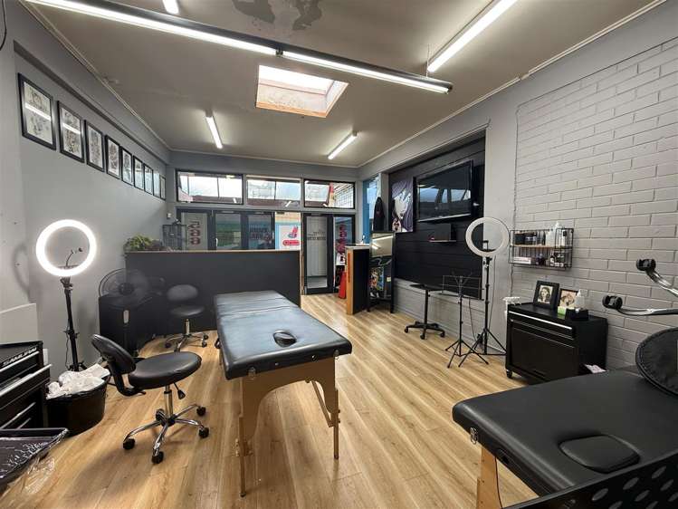 Shop 6, 174 High Street Hutt Central_6