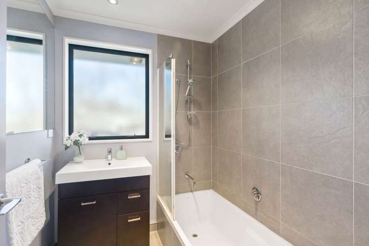 14 Portchester Street Aranui_12