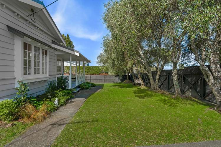 5 Rewa Street New Lynn_28