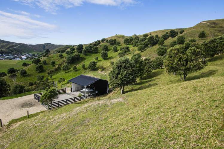 87 Lochiel Street Mahia_6