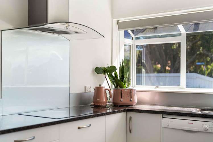 21 Pacific View Road Papamoa_2