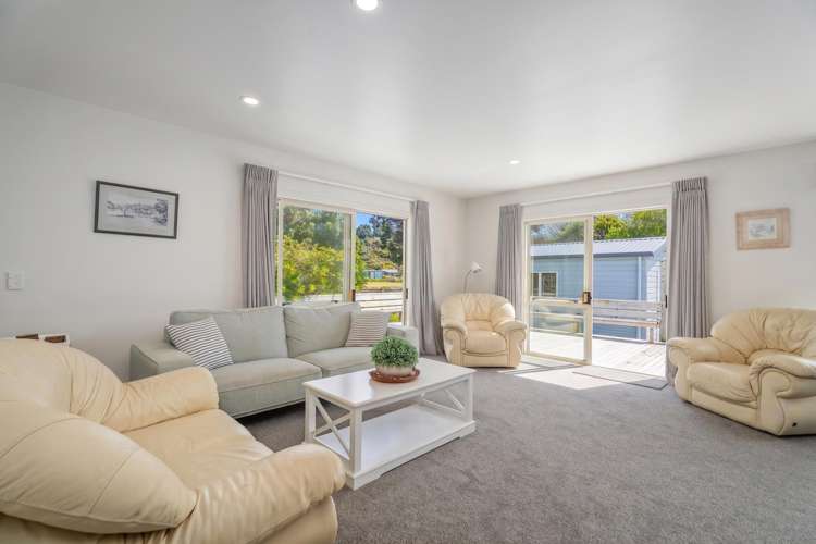 11 Martin Place Cooks Beach_1