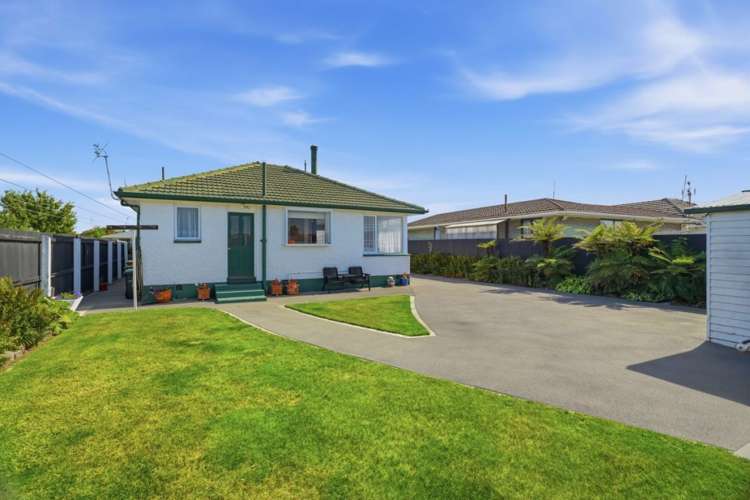 37 Dunstan Crescent Hornby_21