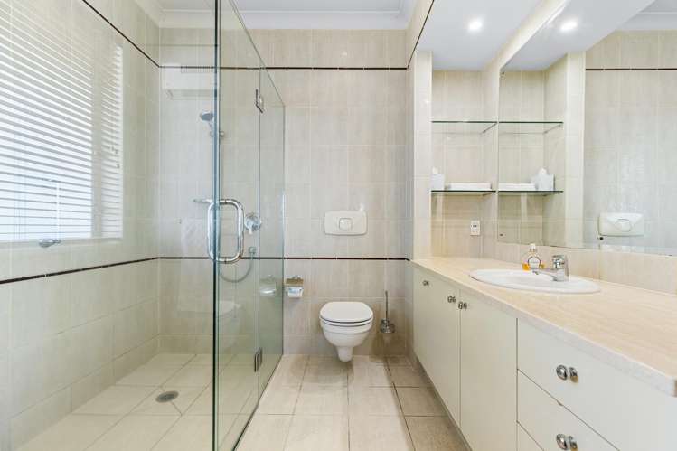 15 St Jerome Avenue Te Atatu Peninsula_11