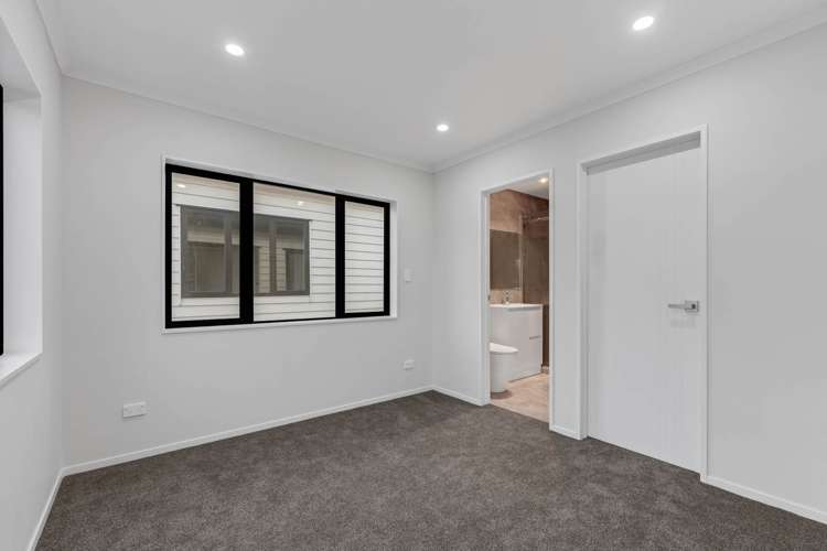 519a Massey Road Mangere_11