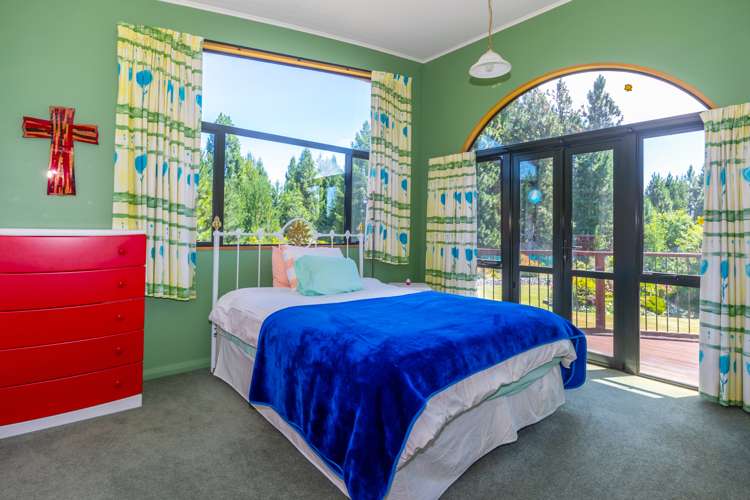 16 North West Arch Twizel_11