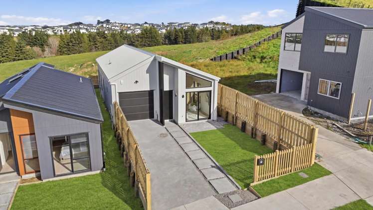 72 Ara Taha Crescent Orewa_12