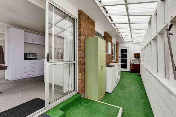 2/6 Webster Street Westown_13