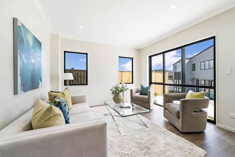 19 Meadowridge Drive Flat Bush_2