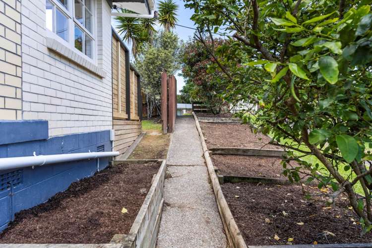 1/14 Ellice Road Totara Vale_16