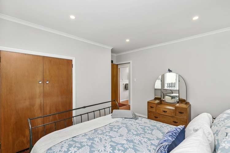 12 Raroa Place Pukerua Bay_10