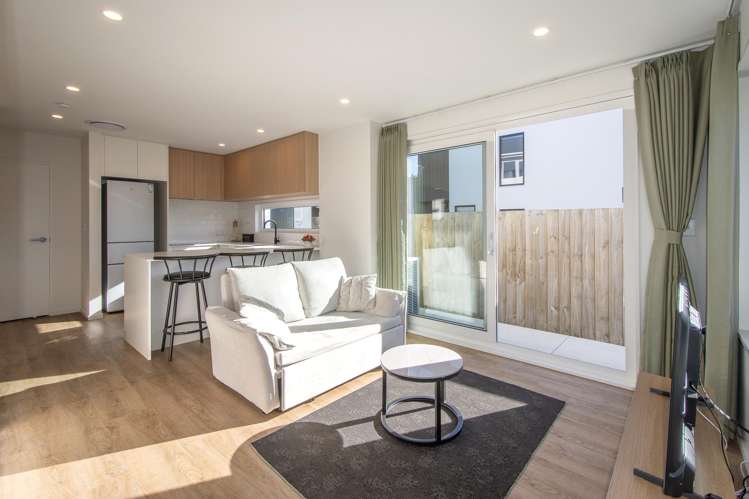 1/61 Waltham Road Sydenham_1