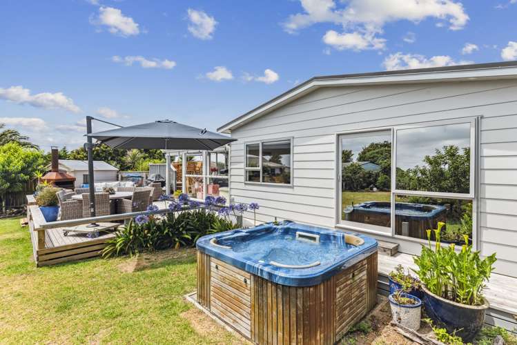 8 Norna Grove Waikawa Beach_25
