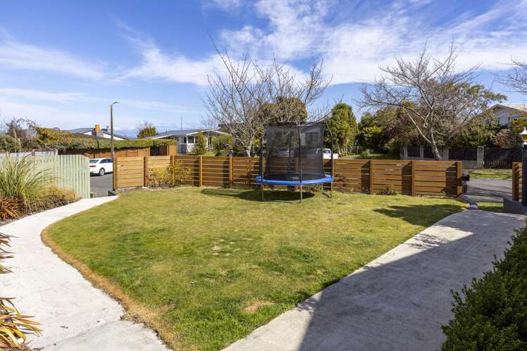 10 Armstrong Grove Hilltop_24