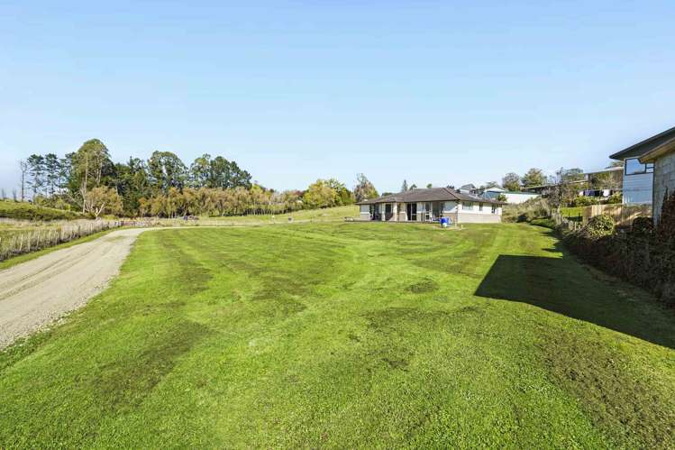 52 Exeter Street Glenview_18