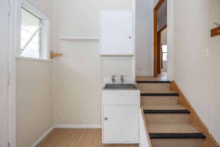 16 Leeds Street Silverdale_15