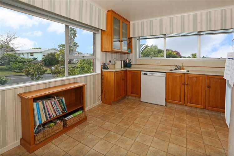 1 Eyre Street Henderson_12