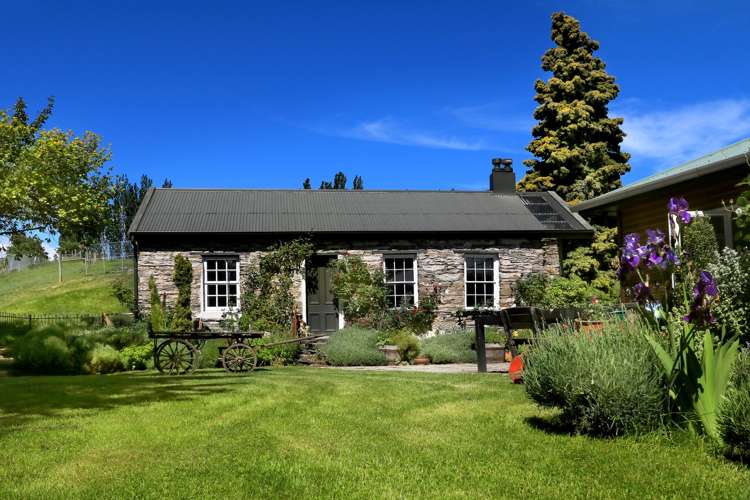 32 Slope Hill Road Dalefield/Wakatipu Basin_20