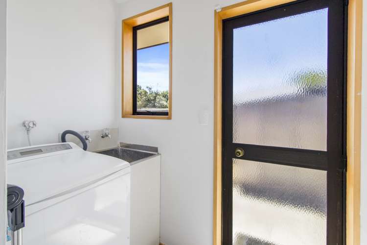 3 Richard Pearse Drive Temuka_11