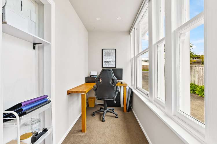 68 Victory Road Laingholm_16