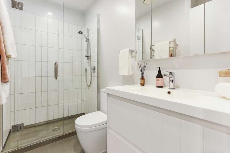 203/1 Sidney Wallingford Way Hobsonville_13