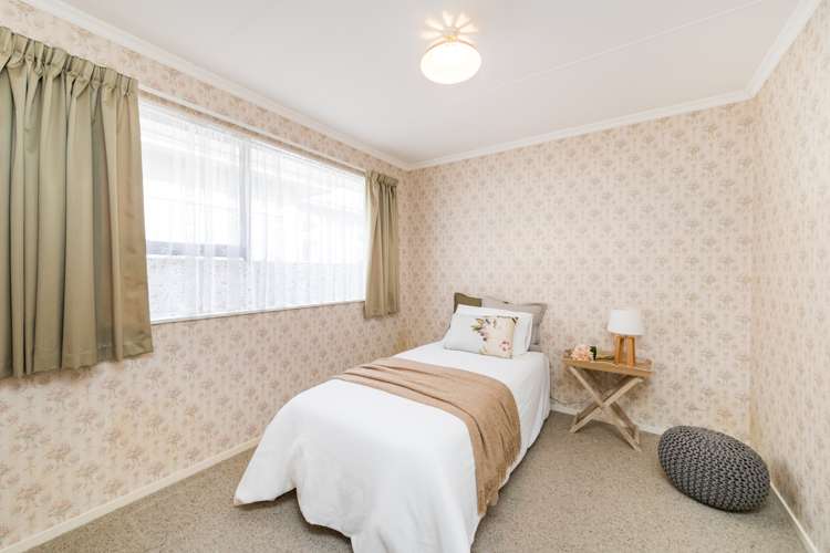 99 Warwick Street Feilding_13