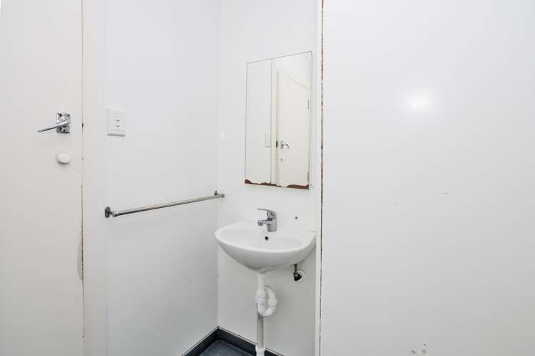 477 - 479A Yarrow Street Glengarry_41