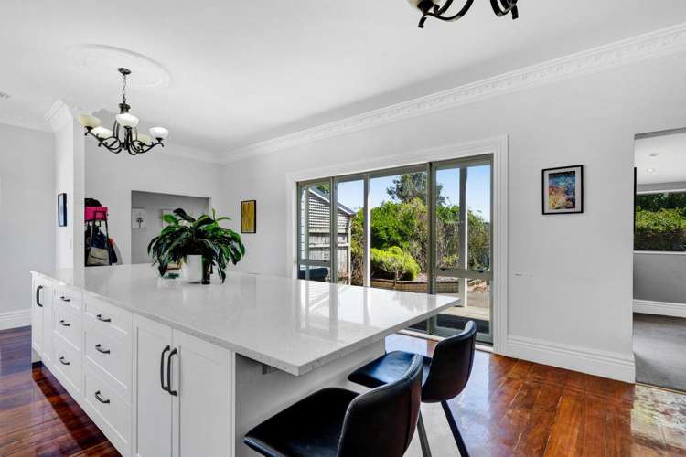 76 Glover Road Hawera_5