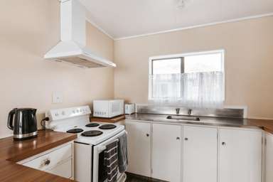 250 Valley Road_3