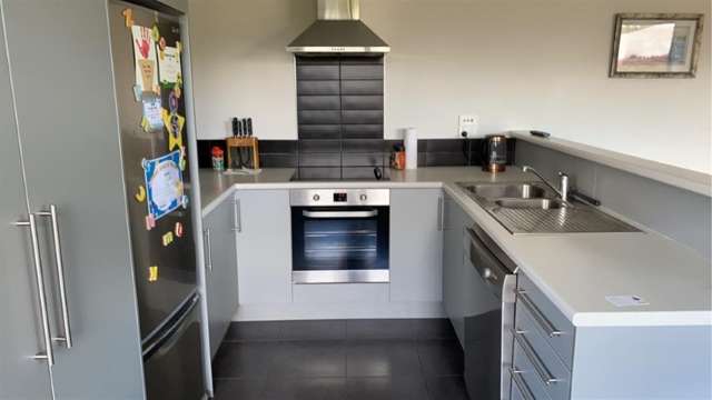 10 Bathurst Crescent 11554_2