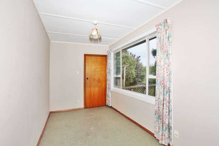 34 Avro Crescent Hornby_5