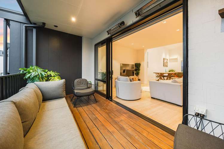 16 Catalina Bay Drive Hobsonville_11