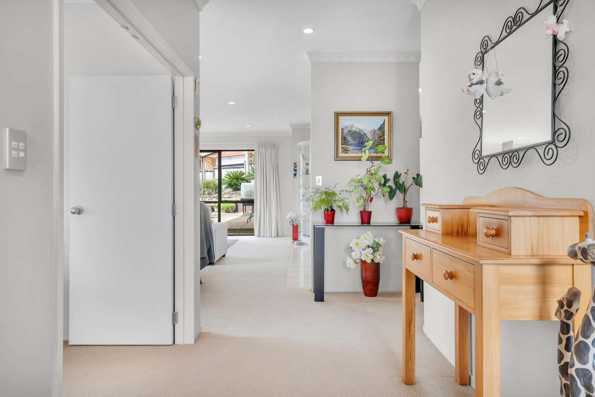 16 Leafield Crescent_5