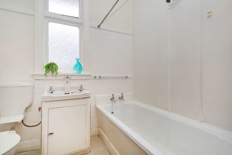 24 Lincoln Avenue Tawa_13