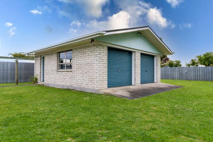 31 Campbell Street Leamington_17