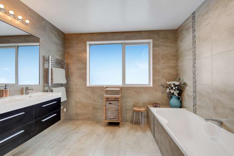 2479 Tram Road West Eyreton_12