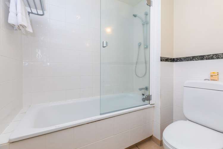 7j/100 Greys Avenue Auckland Central_8