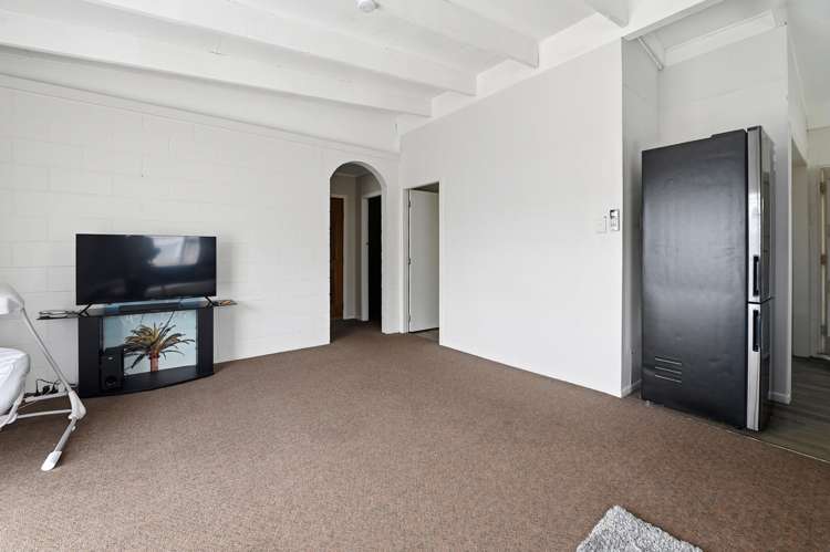 56 A&B Fergusson Street_5
