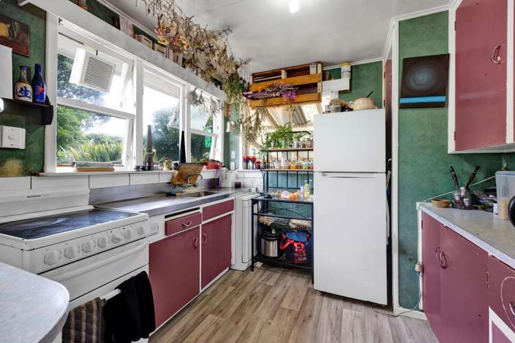 6 Charles Major Place Hawera_2