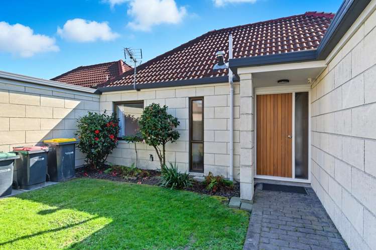1/4 Broadbent Street Riccarton_23